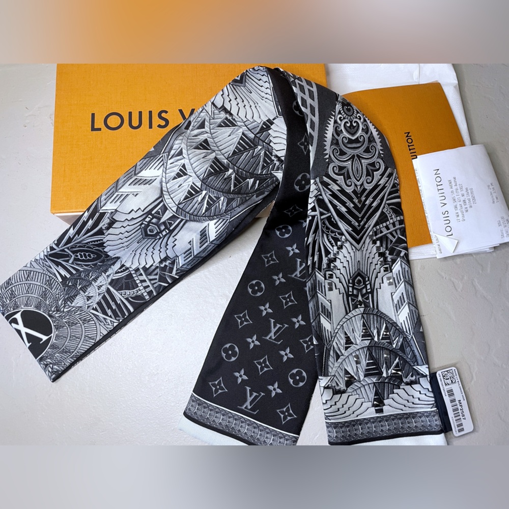 ❌SOLD❌Louis Vuitton Limited Edition Bandeau